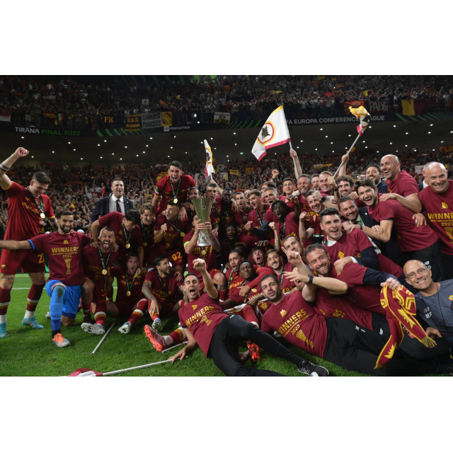 Martinelli-Walter-vittoria-europa-conference-league-2022-AS-Roma